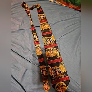 Mens Tobasco Hot Sauce Elegant Black and Gold Necktie